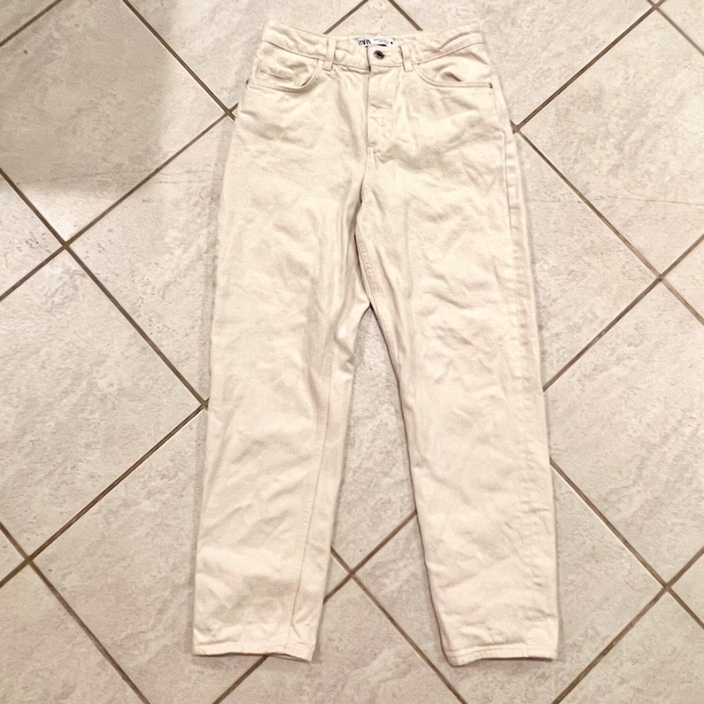 ZARA WOMEN’S HIGH-RISE DENIM JEANS, SIZE US 4, WHITE